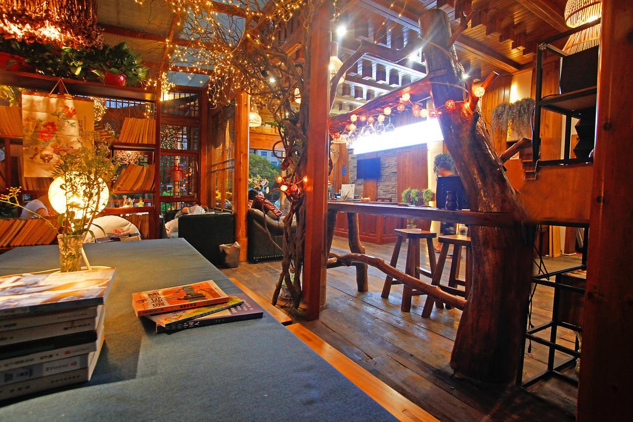 Guihua Road 106Th Hostel Zhangjiajie Exteriör bild