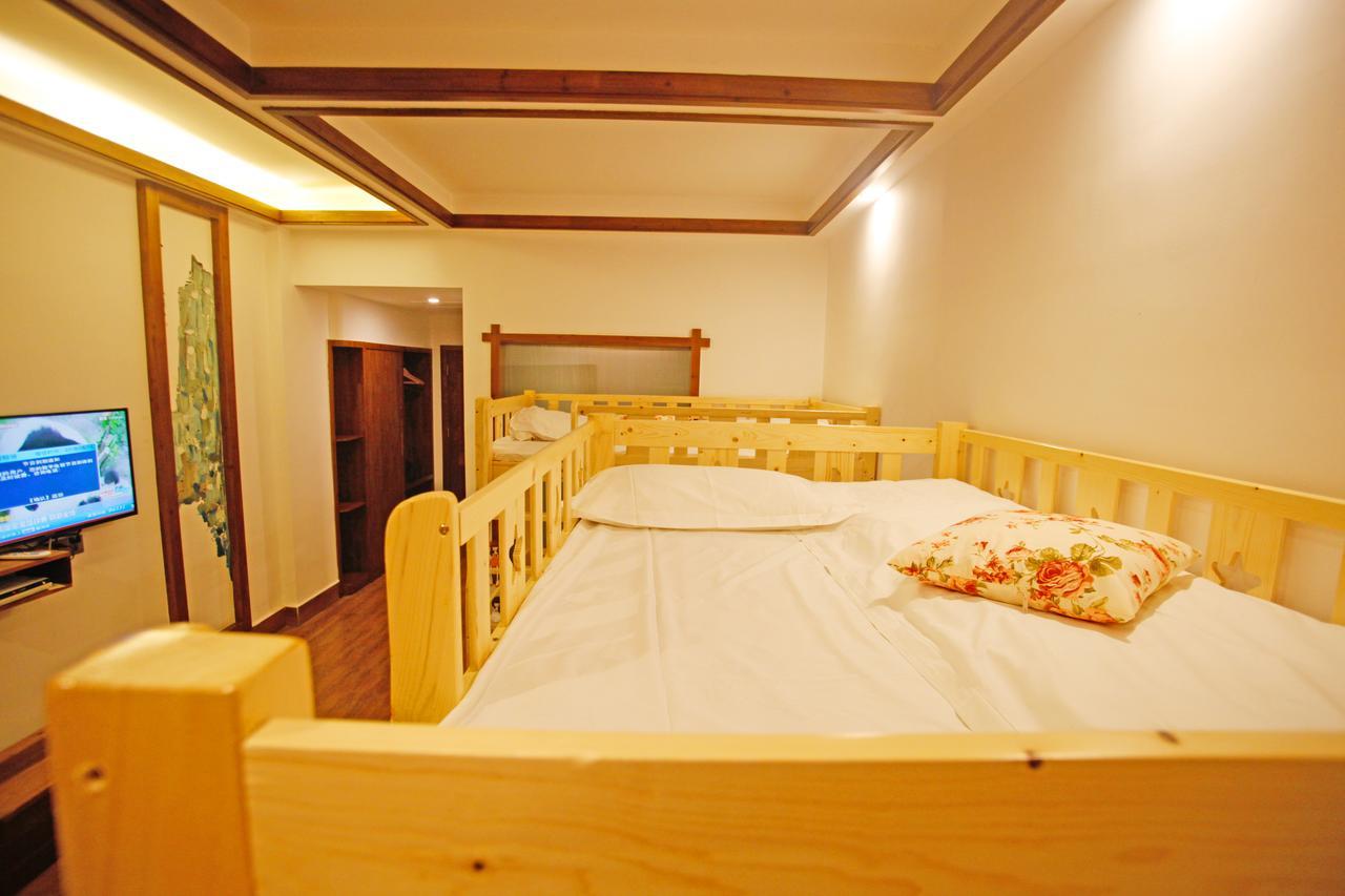 Guihua Road 106Th Hostel Zhangjiajie Exteriör bild