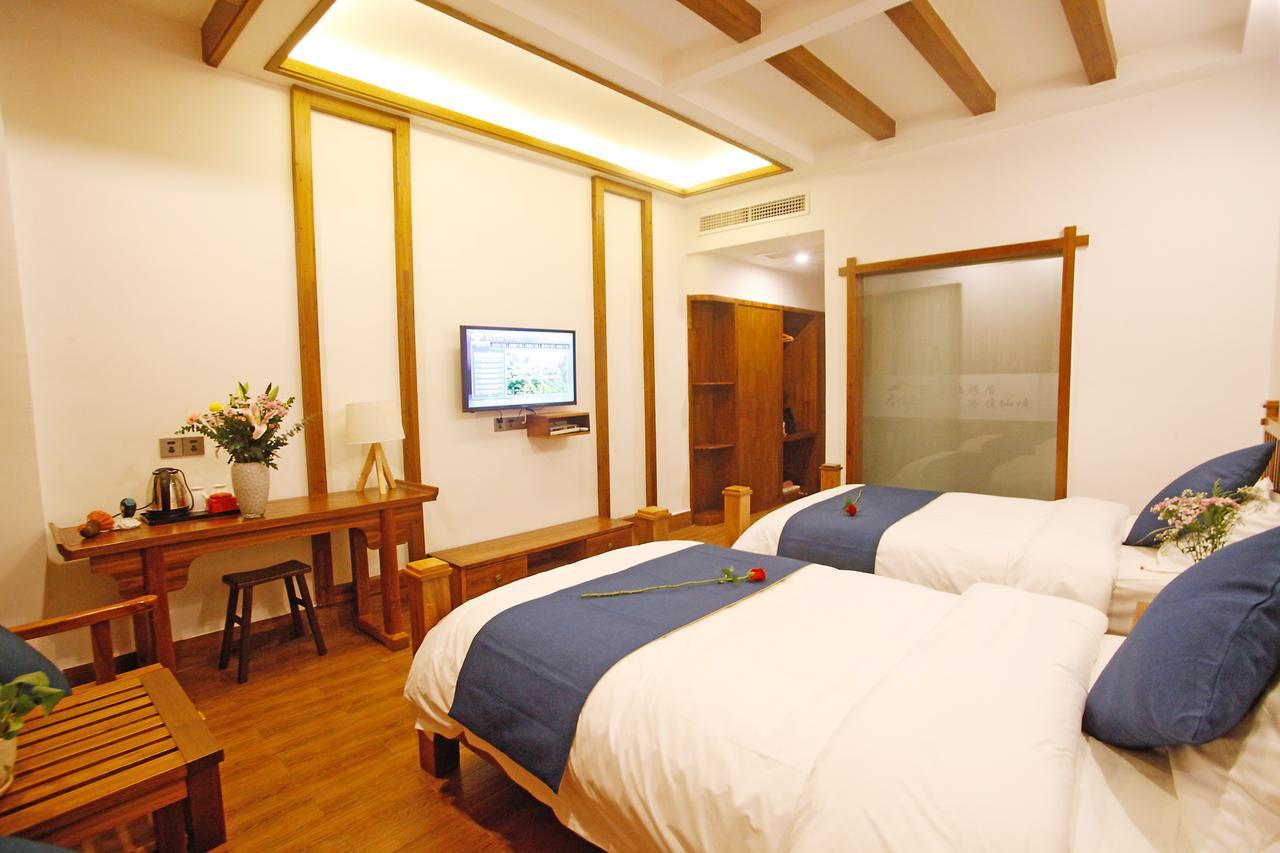 Guihua Road 106Th Hostel Zhangjiajie Exteriör bild