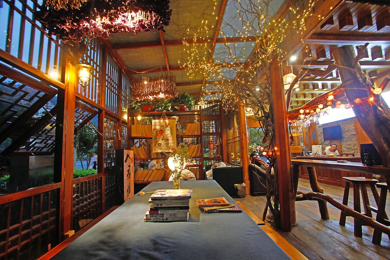 Guihua Road 106Th Hostel Zhangjiajie Exteriör bild