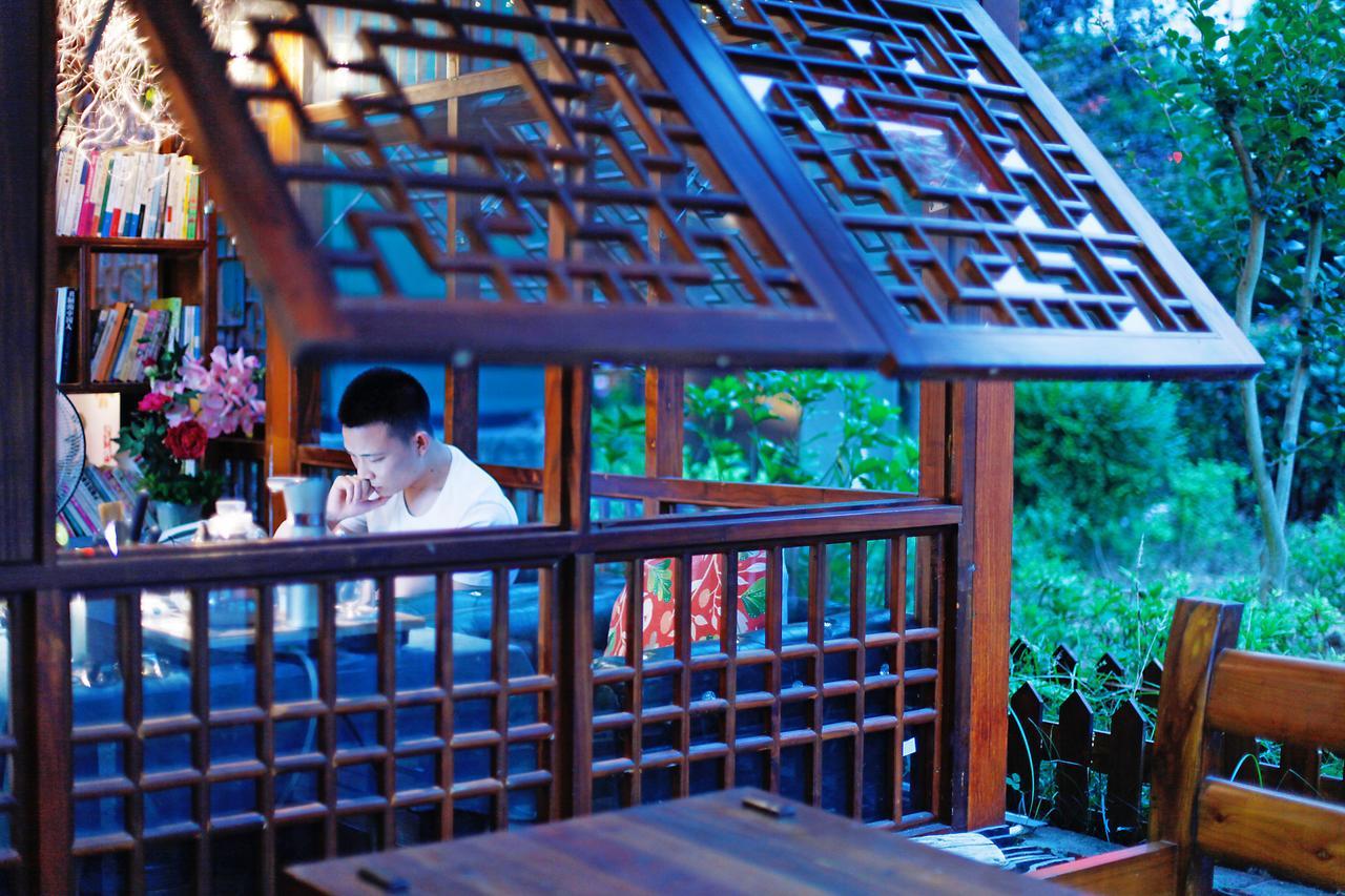Guihua Road 106Th Hostel Zhangjiajie Exteriör bild