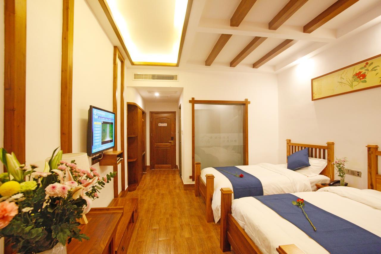 Guihua Road 106Th Hostel Zhangjiajie Exteriör bild